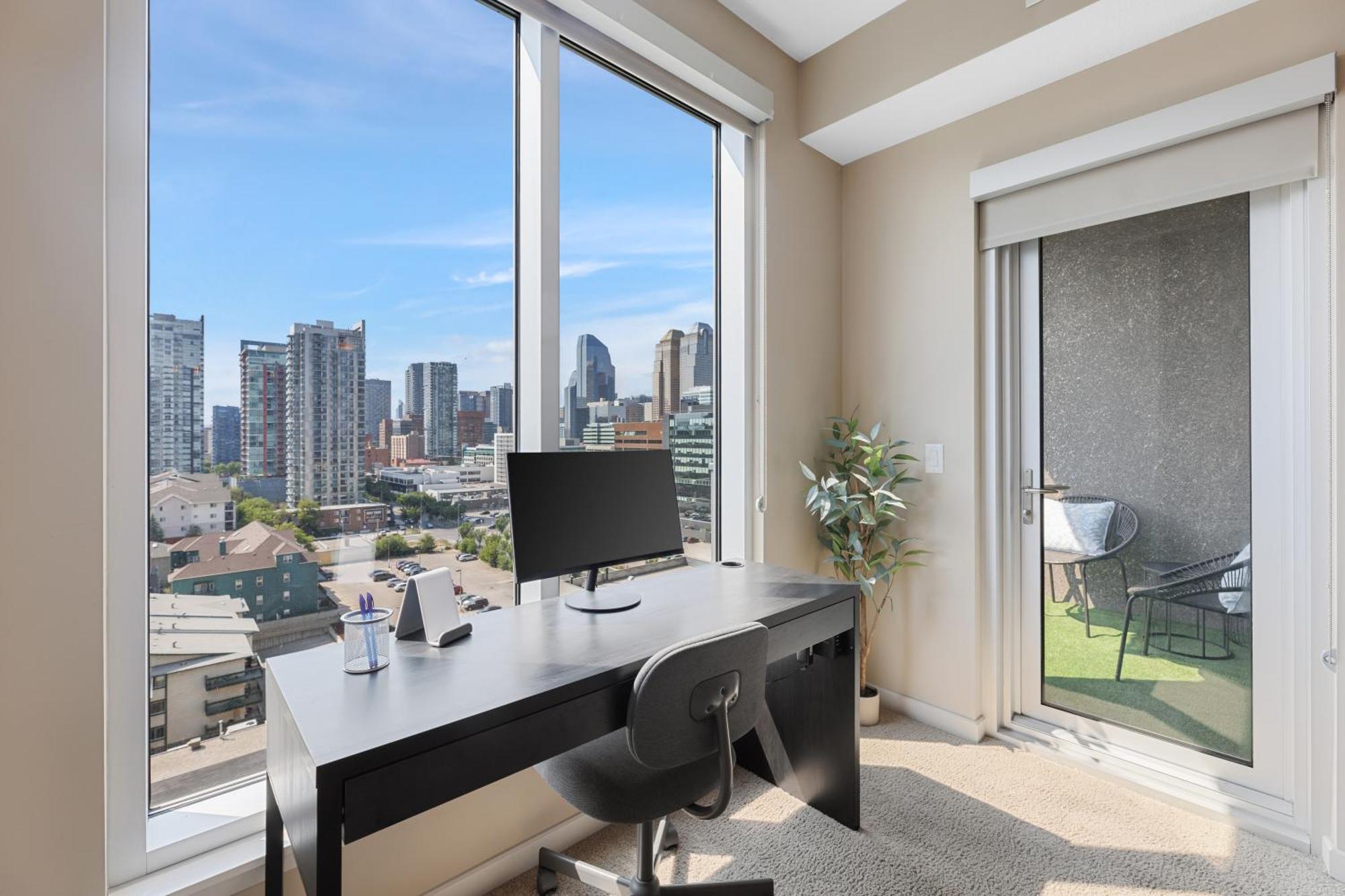 Heart Of Downtown Calgary Spacious Luxury Condo With Stunning Views And Premium Amenities Экстерьер фото