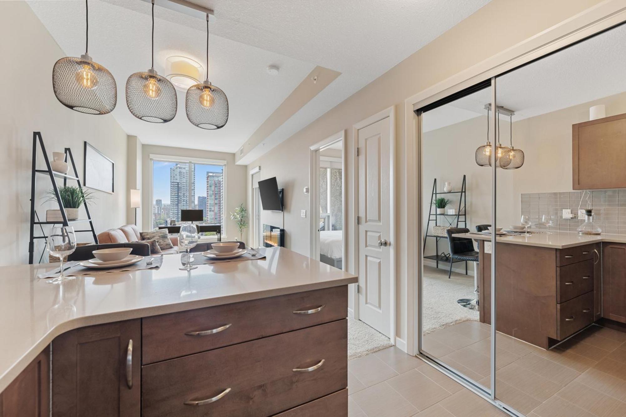 Heart Of Downtown Calgary Spacious Luxury Condo With Stunning Views And Premium Amenities Экстерьер фото