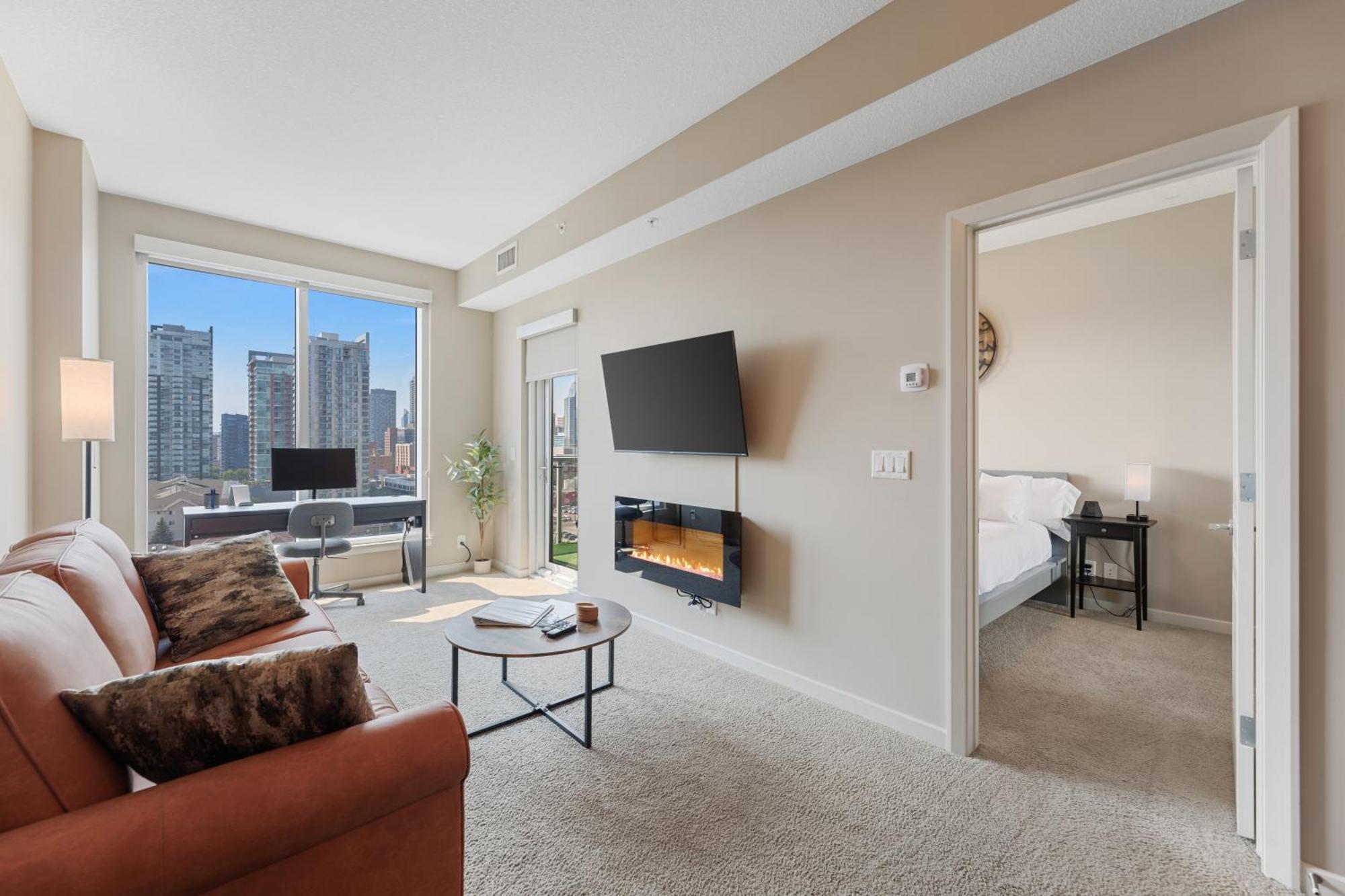 Heart Of Downtown Calgary Spacious Luxury Condo With Stunning Views And Premium Amenities Экстерьер фото