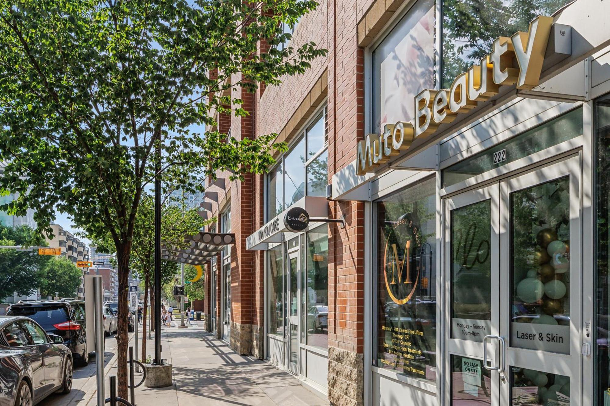 Heart Of Downtown Calgary Spacious Luxury Condo With Stunning Views And Premium Amenities Экстерьер фото